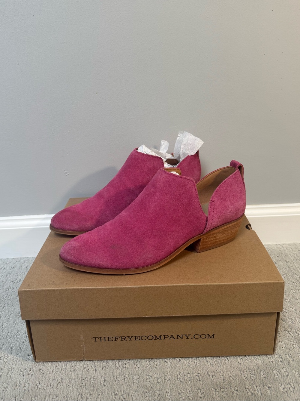 FRYE AND CO. - Rubie Slip On Bootie - Magenta